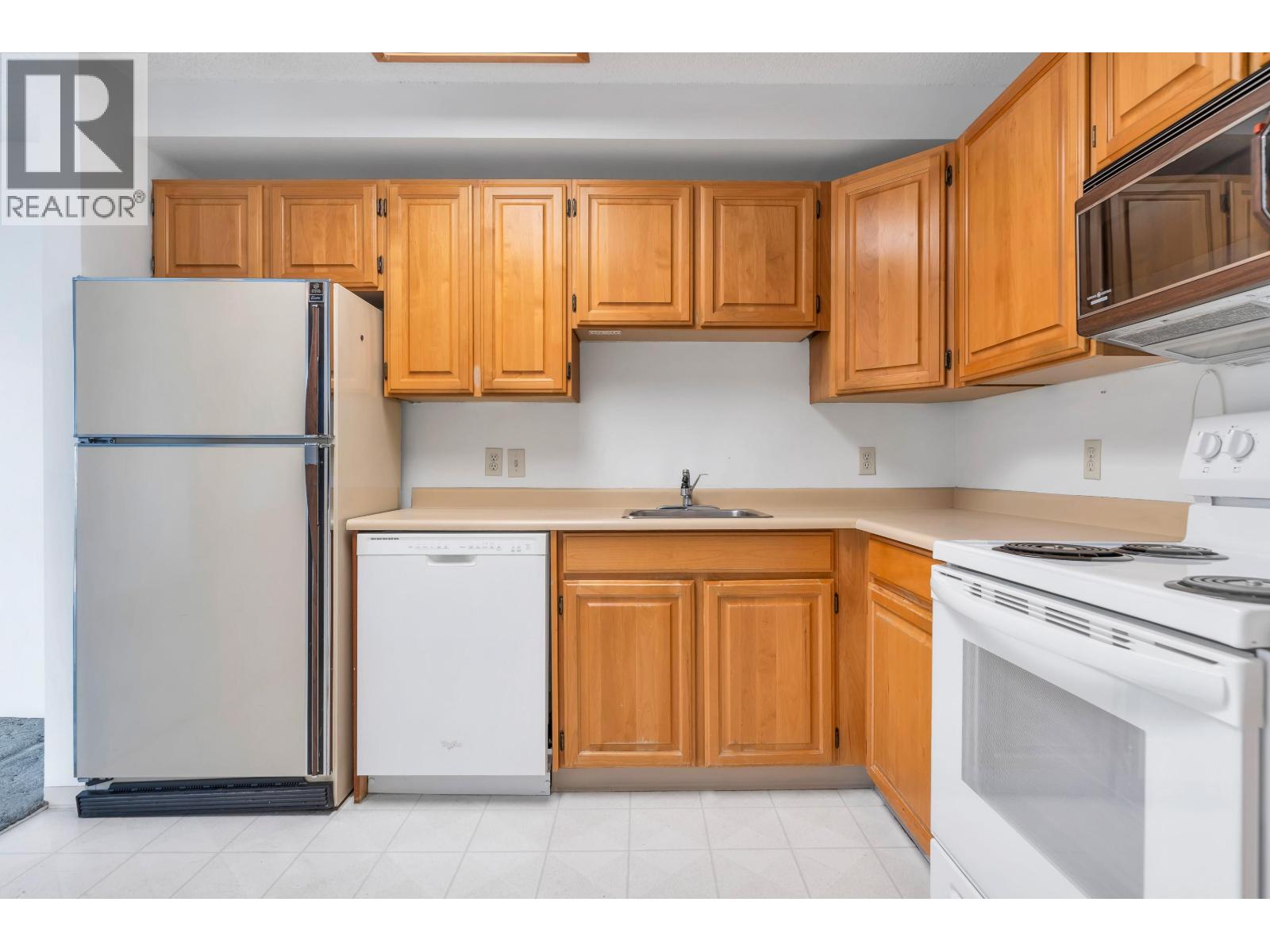 805 550 Eighth Street, New Westminster, British Columbia  V3M 3R9 - Photo 18 - R3075198