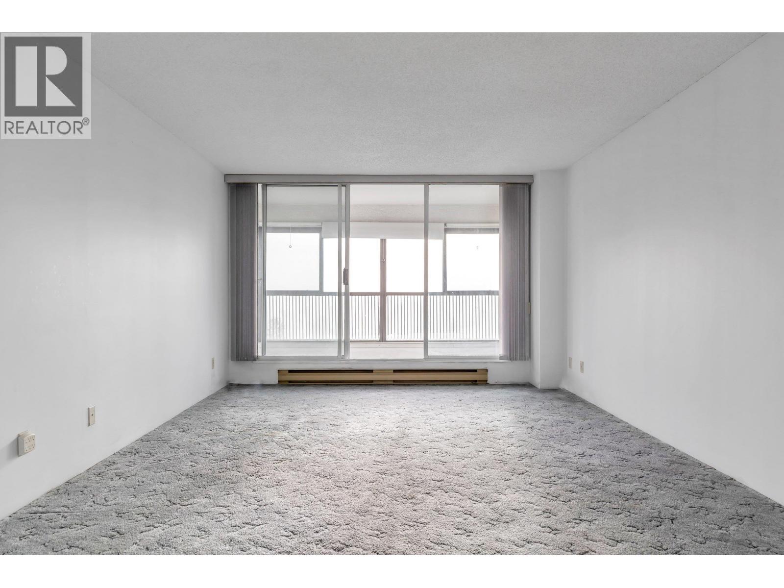 805 550 Eighth Street, New Westminster, British Columbia  V3M 3R9 - Photo 2 - R3075198