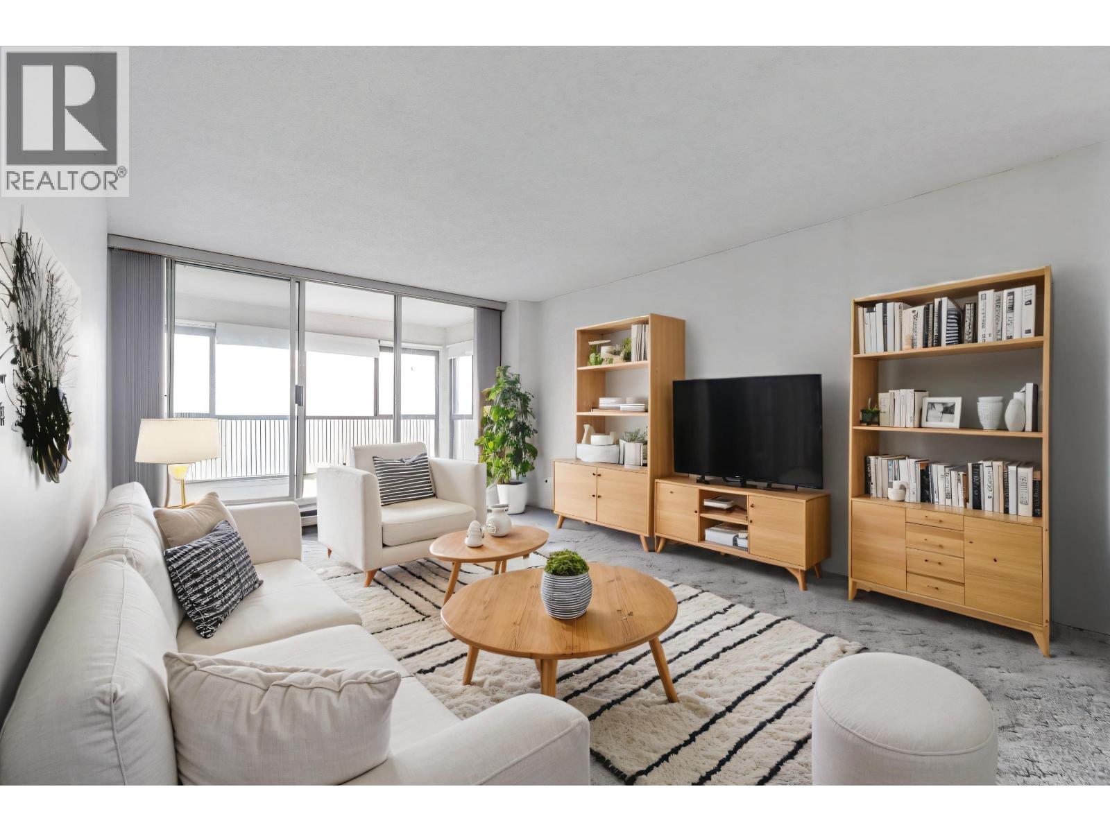 805 550 Eighth Street, New Westminster, British Columbia  V3M 3R9 - Photo 3 - R3075198