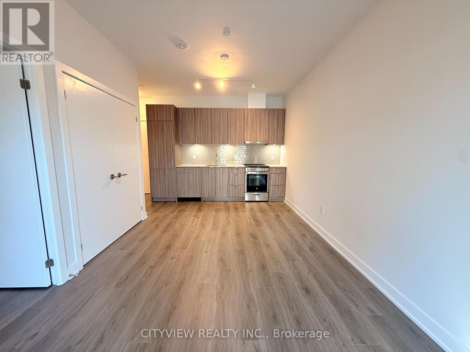 109 - 4130 Parkside Village Drive, Mississauga, Ontario  L5B 3M8 - Photo 5 - W12677440