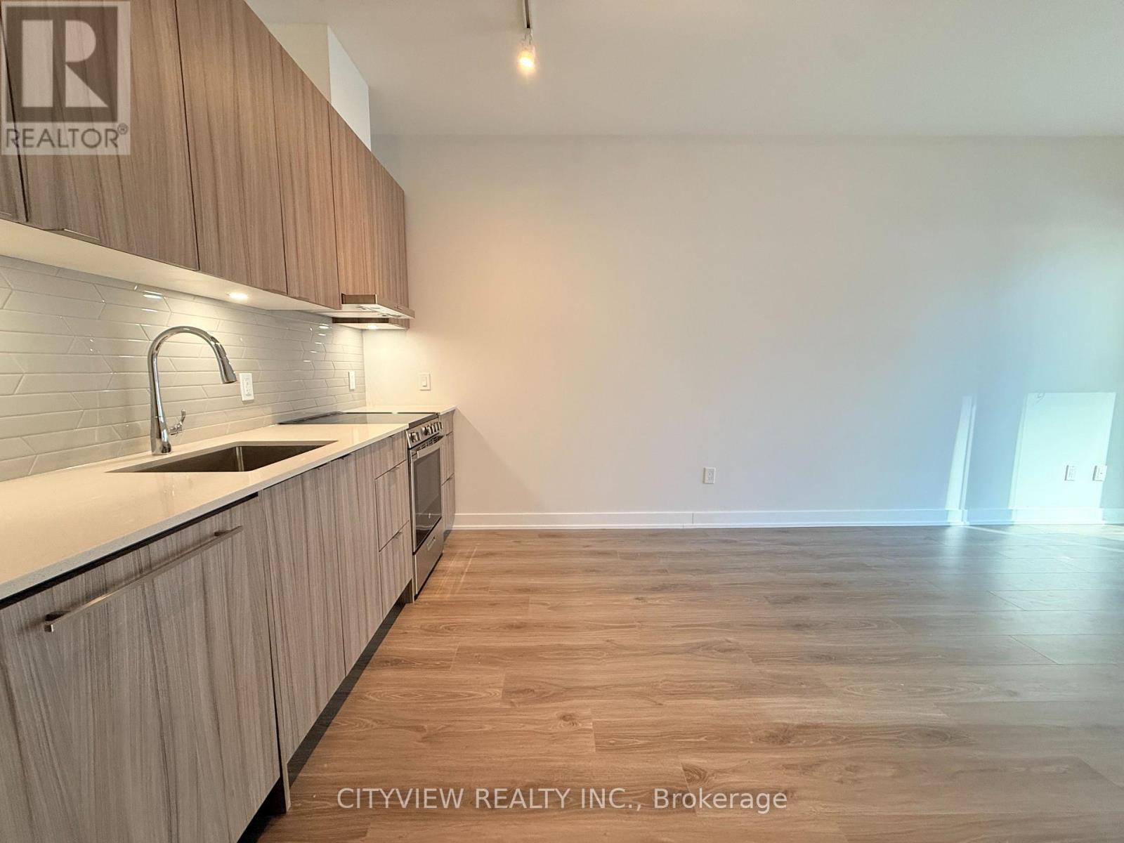 109 - 4130 Parkside Village Drive, Mississauga, Ontario  L5B 3M8 - Photo 7 - W12677440