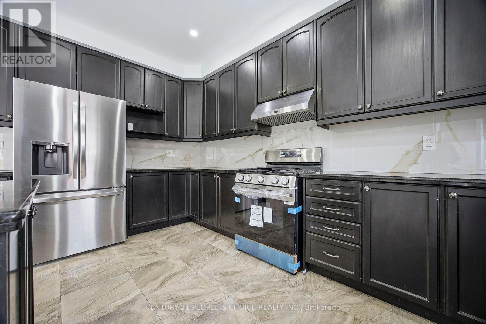 16 Bucksaw Street, Brampton, Ontario  L7A 4R1 - Photo 14 - W12677446