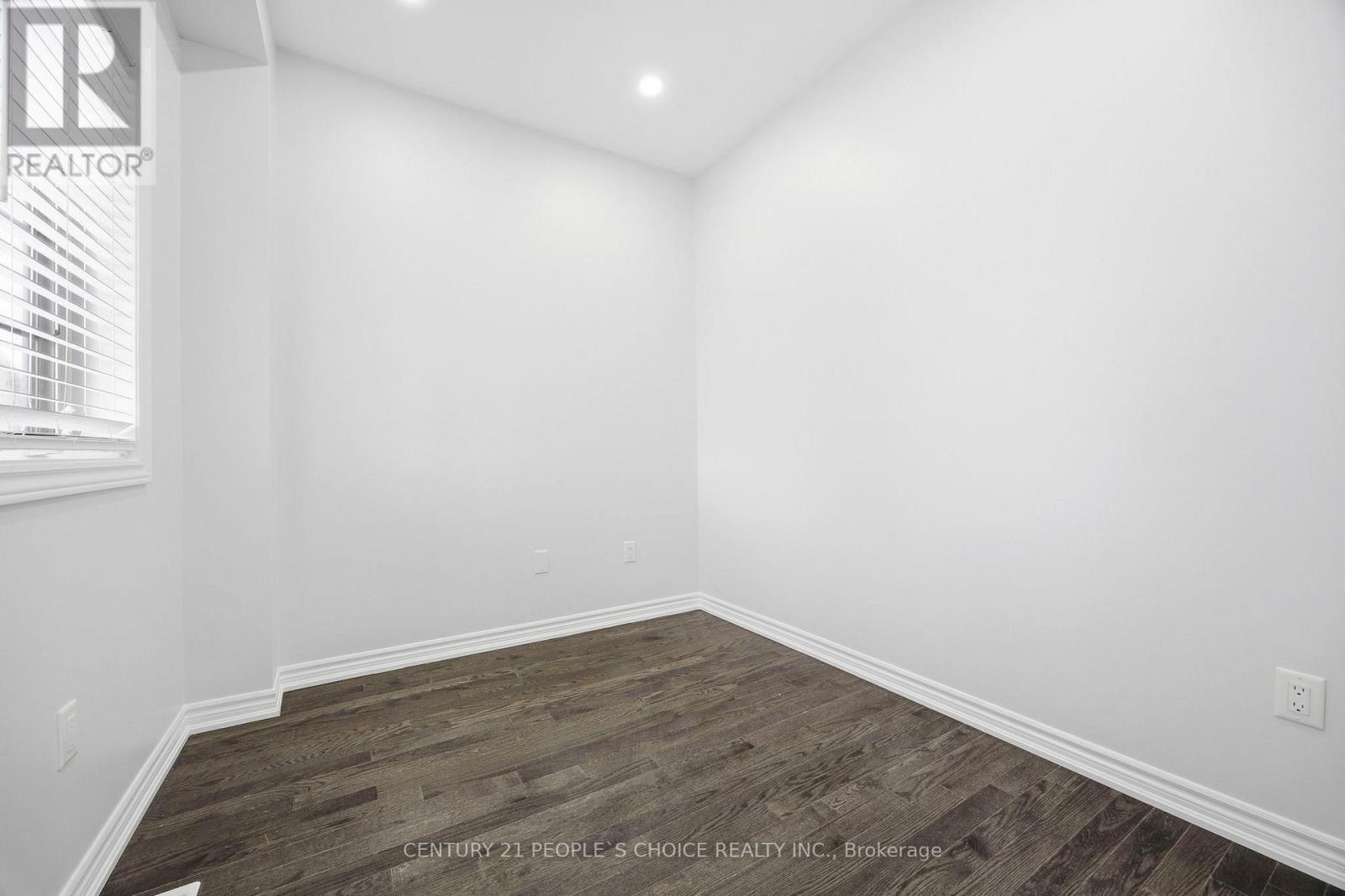 16 Bucksaw Street, Brampton, Ontario  L7A 4R1 - Photo 5 - W12677446