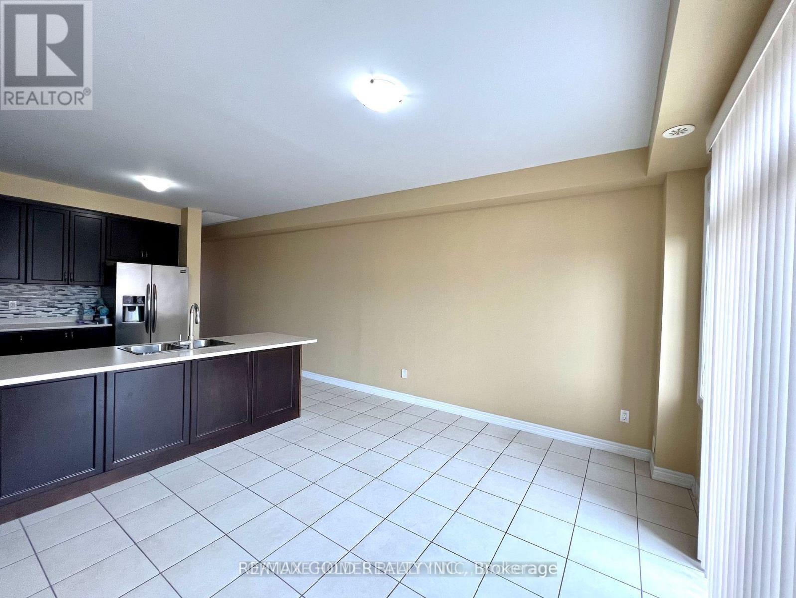 161 Inspire Boulevard, Brampton, Ontario  L6R 3V8 - Photo 3 - W12677468