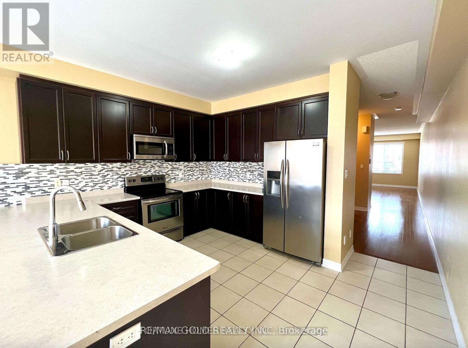 161 Inspire Boulevard, Brampton, Ontario  L6R 3V8 - Photo 4 - W12677468