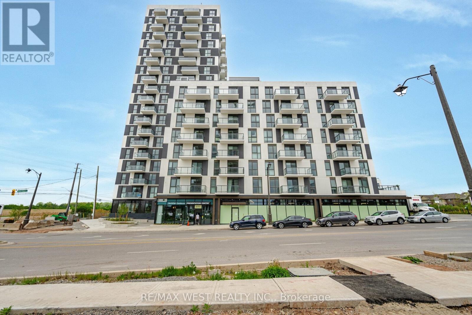 1908 - 335 Wheat Boom Drive, Oakville, Ontario  L6H 7C2 - Photo 2 - W12677482