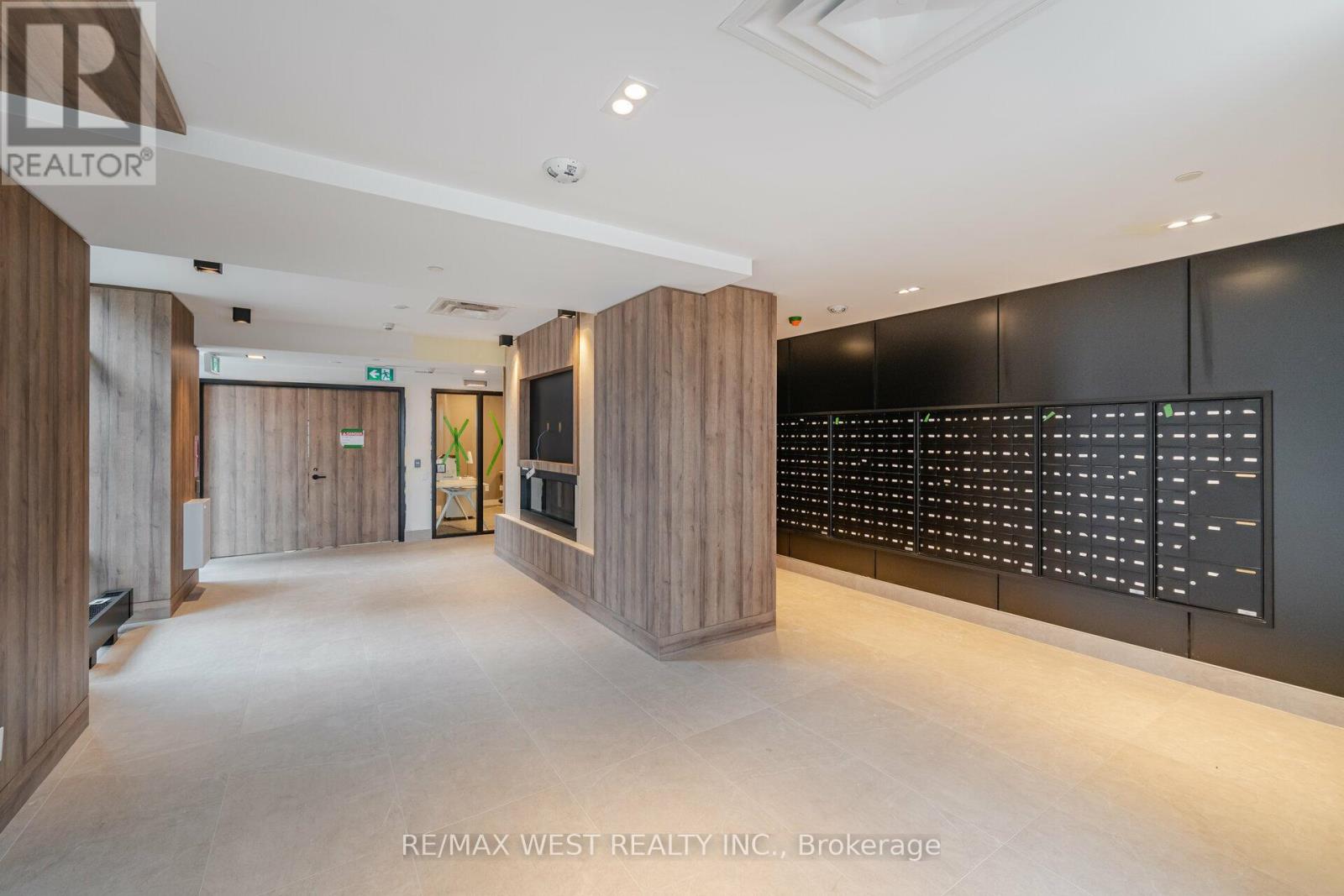 1908 - 335 Wheat Boom Drive, Oakville, Ontario  L6H 7C2 - Photo 6 - W12677482