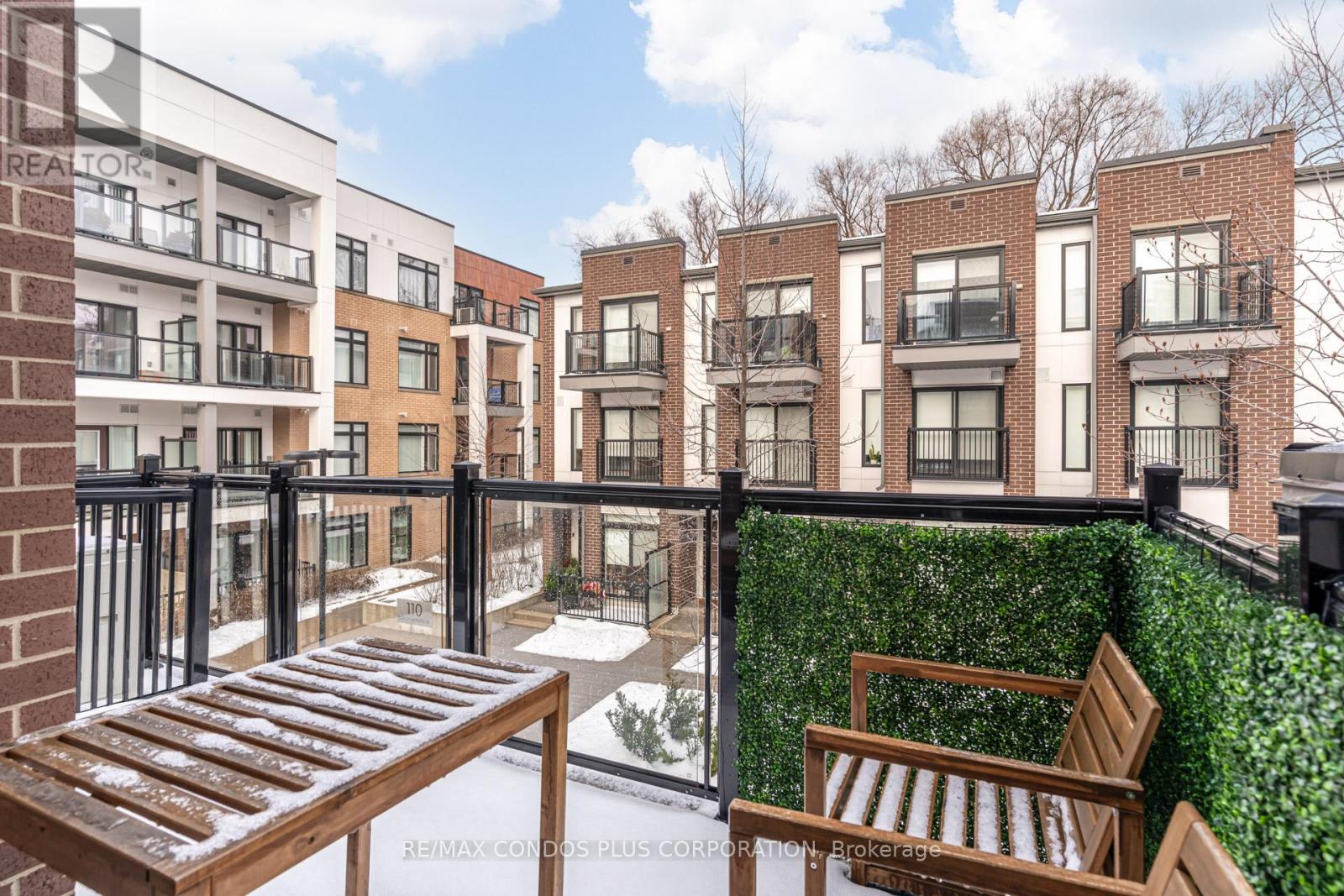 201 - 100 Canon Jackson Drive, Toronto, Ontario  M6M 0C1 - Photo 13 - W12677486