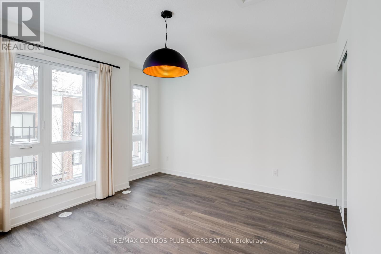 201 - 100 Canon Jackson Drive, Toronto, Ontario  M6M 0C1 - Photo 15 - W12677486