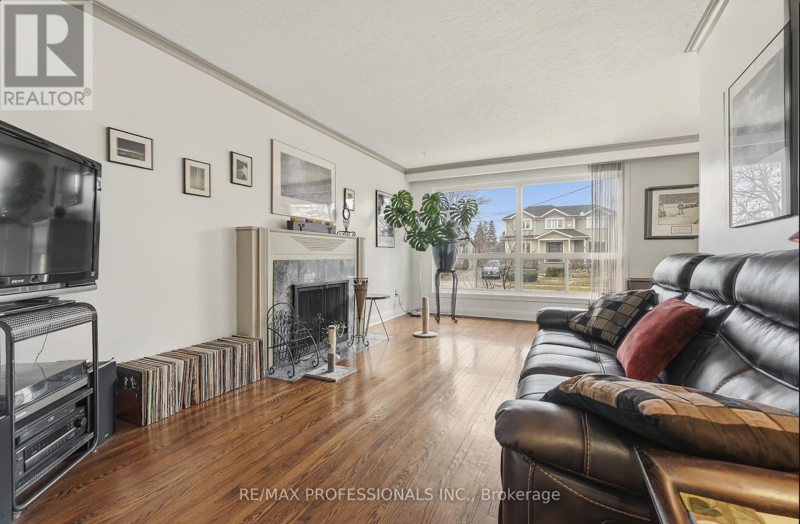 294 Southview Road, Oakville, Ontario  L6K 2P5 - Photo 13 - W12677498