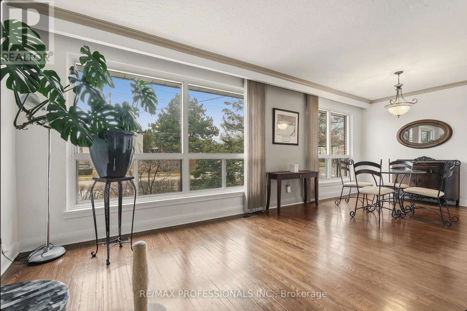 294 Southview Road, Oakville, Ontario  L6K 2P5 - Photo 16 - W12677498