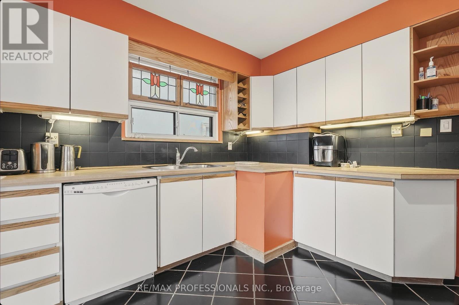 294 Southview Road, Oakville, Ontario  L6K 2P5 - Photo 20 - W12677498