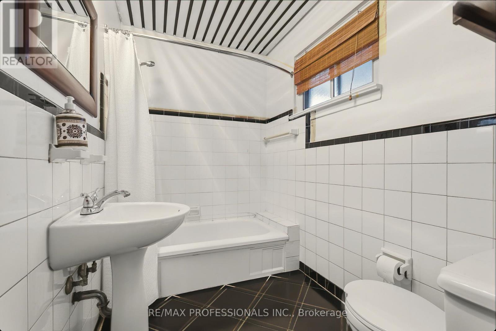 294 Southview Road, Oakville, Ontario  L6K 2P5 - Photo 28 - W12677498