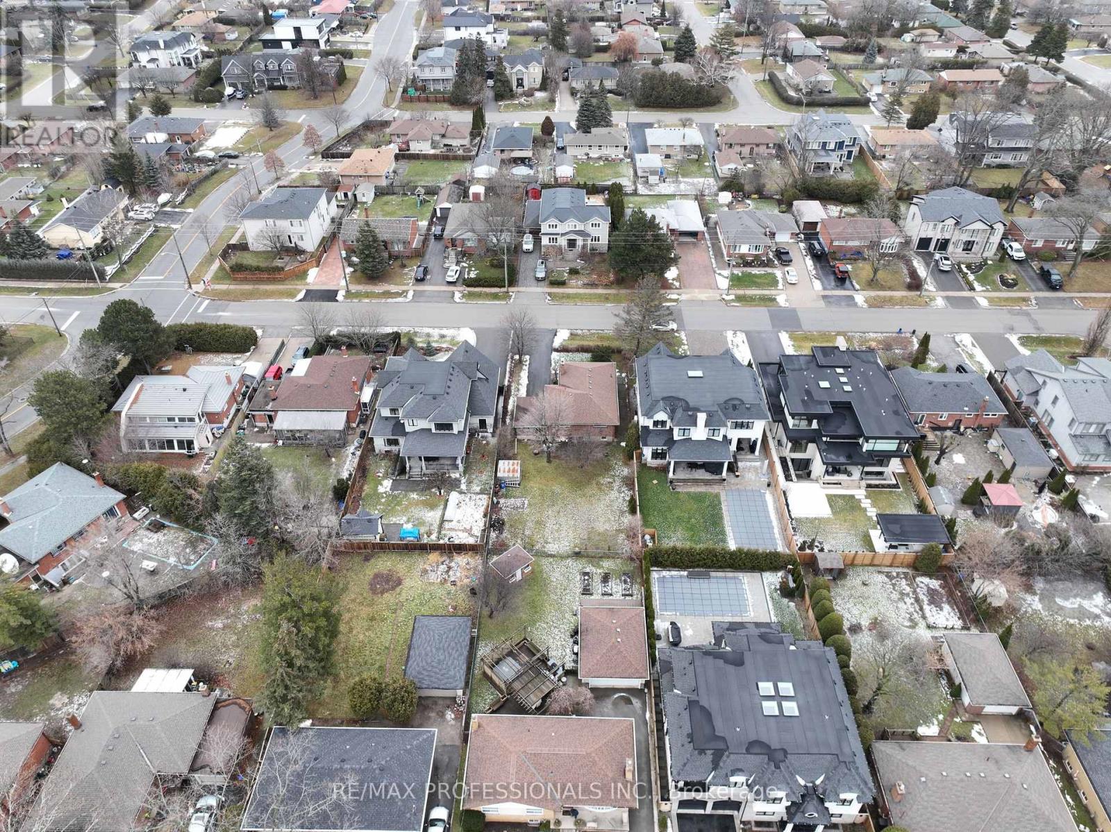 294 Southview Road, Oakville, Ontario  L6K 2P5 - Photo 46 - W12677498