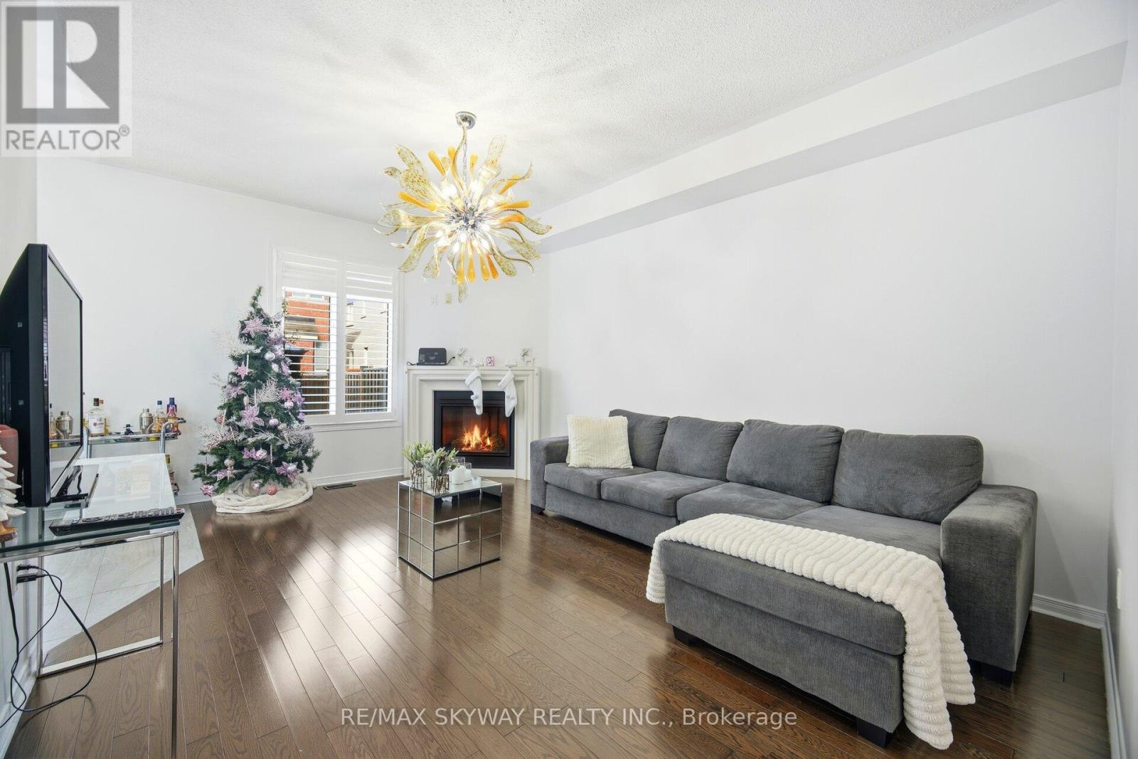 28 Yellowknife Road, Brampton, Ontario  L6R 3X3 - Photo 14 - W12677500