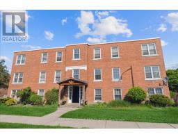 6 - 133 NORTH SERVICE ROAD E, Oakville, Ontario