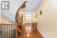 36 Valleyridge Crescent, Brampton, Ontario  L6P 2C8 - Photo 11 - W12677530