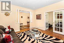 36 Valleyridge Crescent, Brampton, Ontario  L6P 2C8 - Photo 8 - W12677530