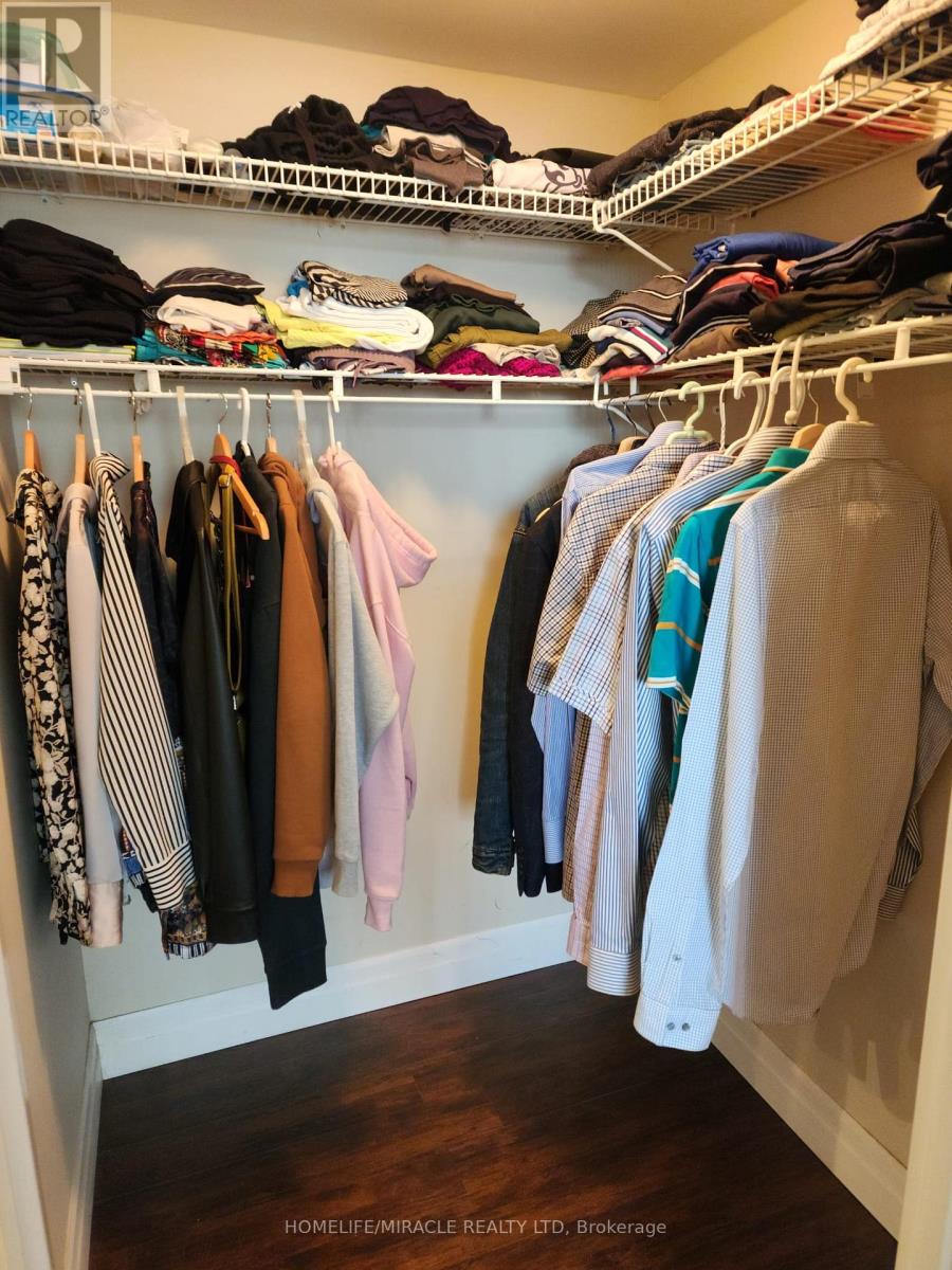 1911 - 3695 Kaneff Crescent, Mississauga, Ontario  L5A 4B6 - Photo 25 - W12677546