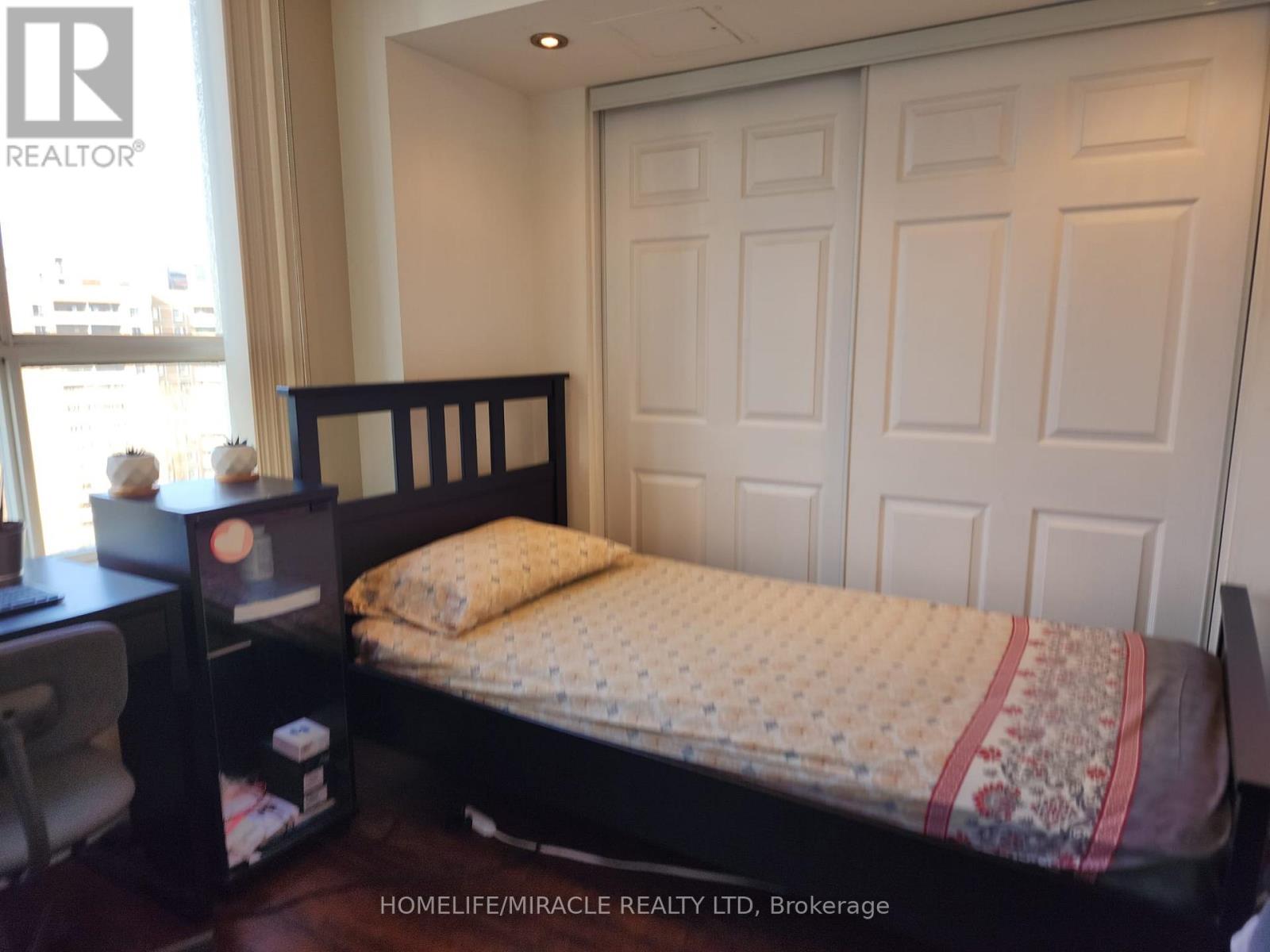 1911 - 3695 Kaneff Crescent, Mississauga, Ontario  L5A 4B6 - Photo 28 - W12677546