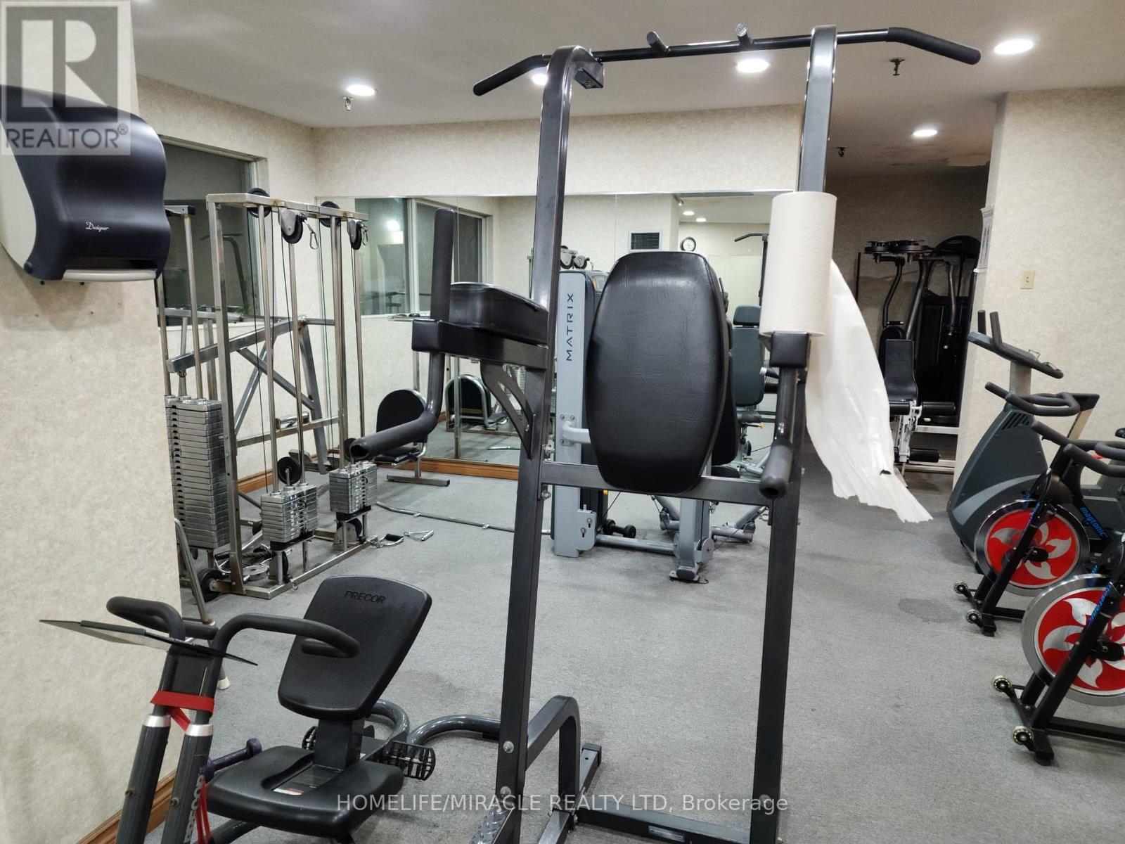 1911 - 3695 Kaneff Crescent, Mississauga, Ontario  L5A 4B6 - Photo 31 - W12677546