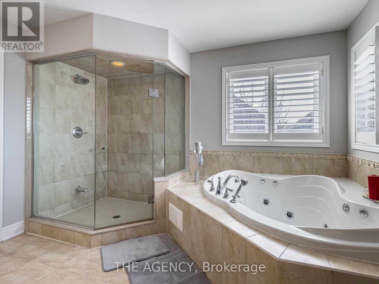 2340 Thruxton Drive, Oakville, Ontario  L6H 0C5 - Photo 20 - W12677594