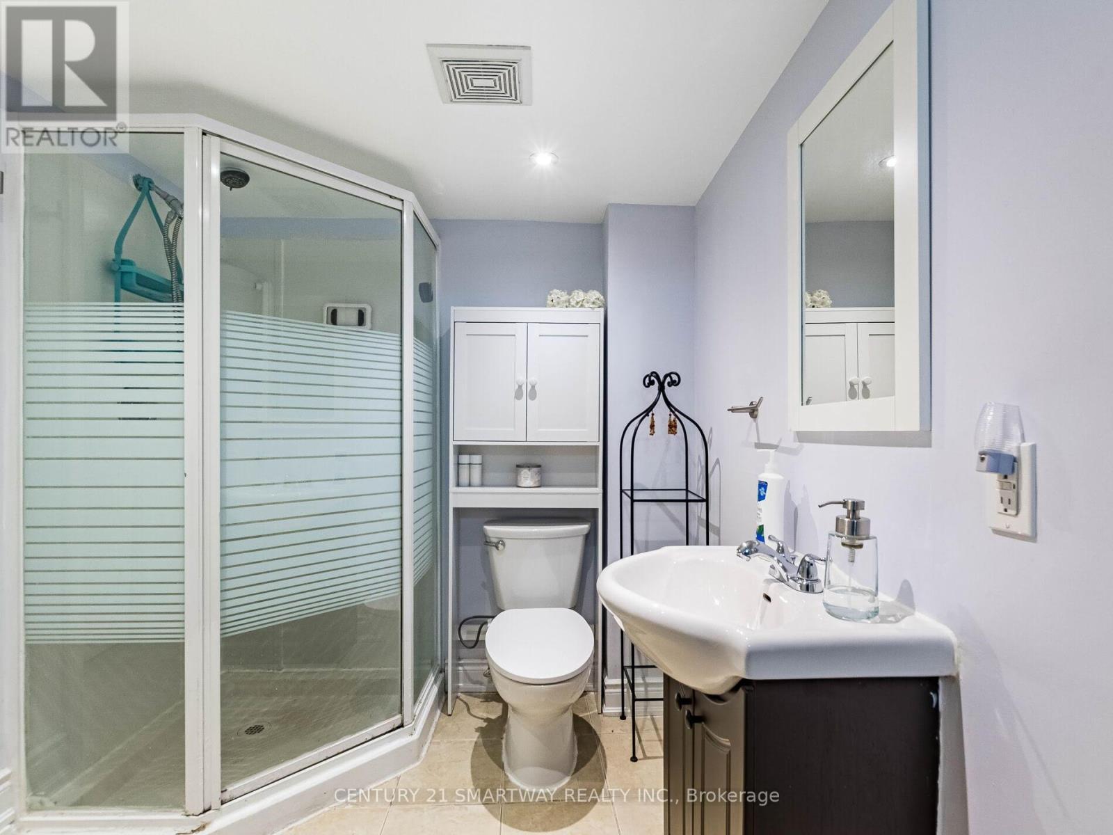 15 Huronia Court, Brampton, Ontario  L6S 2C7 - Photo 32 - W12677600