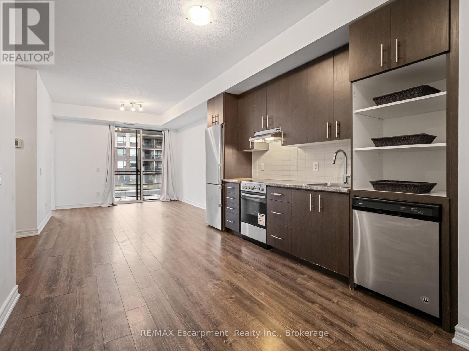 218 - 10 Esplanade Lane, Grimsby, Ontario  L3M 0H1 - Photo 4 - X12677664