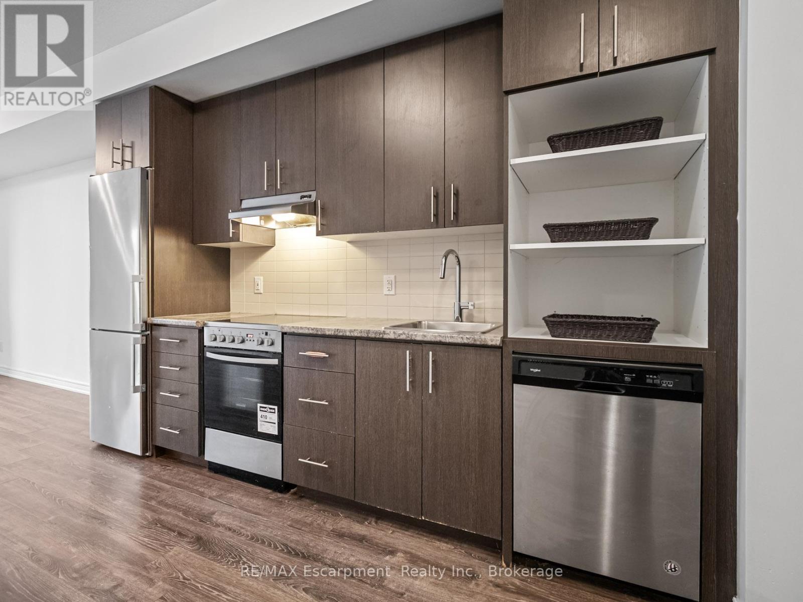 218 - 10 Esplanade Lane, Grimsby, Ontario  L3M 0H1 - Photo 5 - X12677664