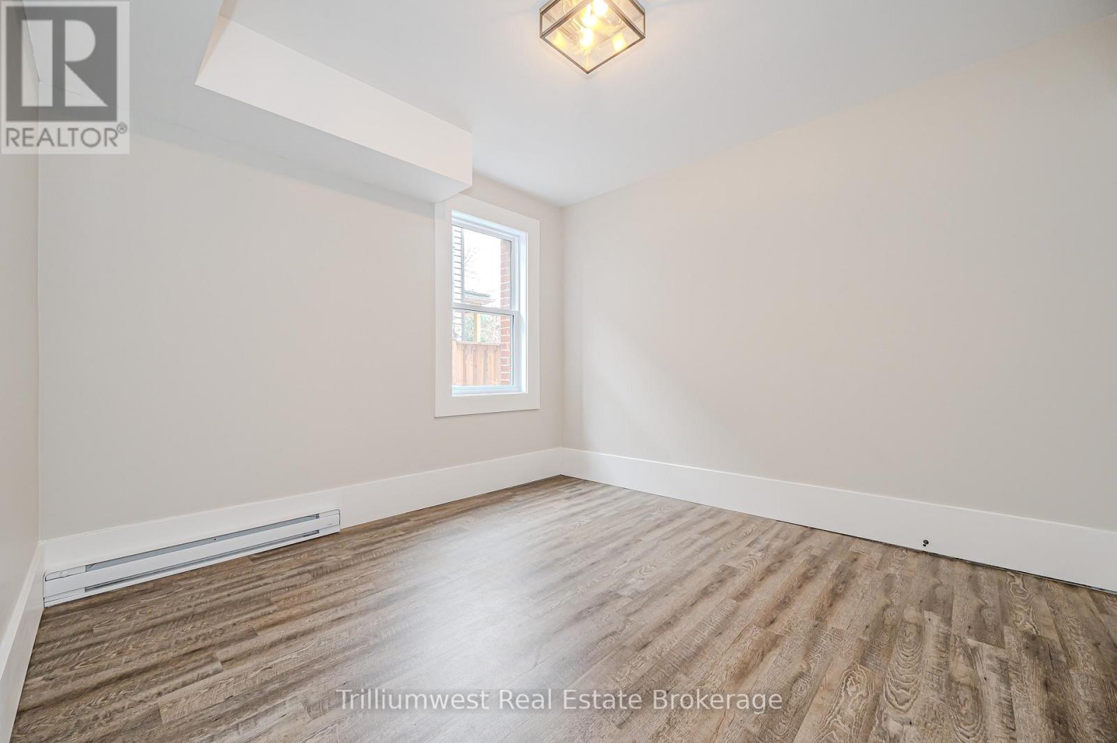 41 Albert Street, Hamilton, Ontario  L8M 2Y1 - Photo 9 - X12677702