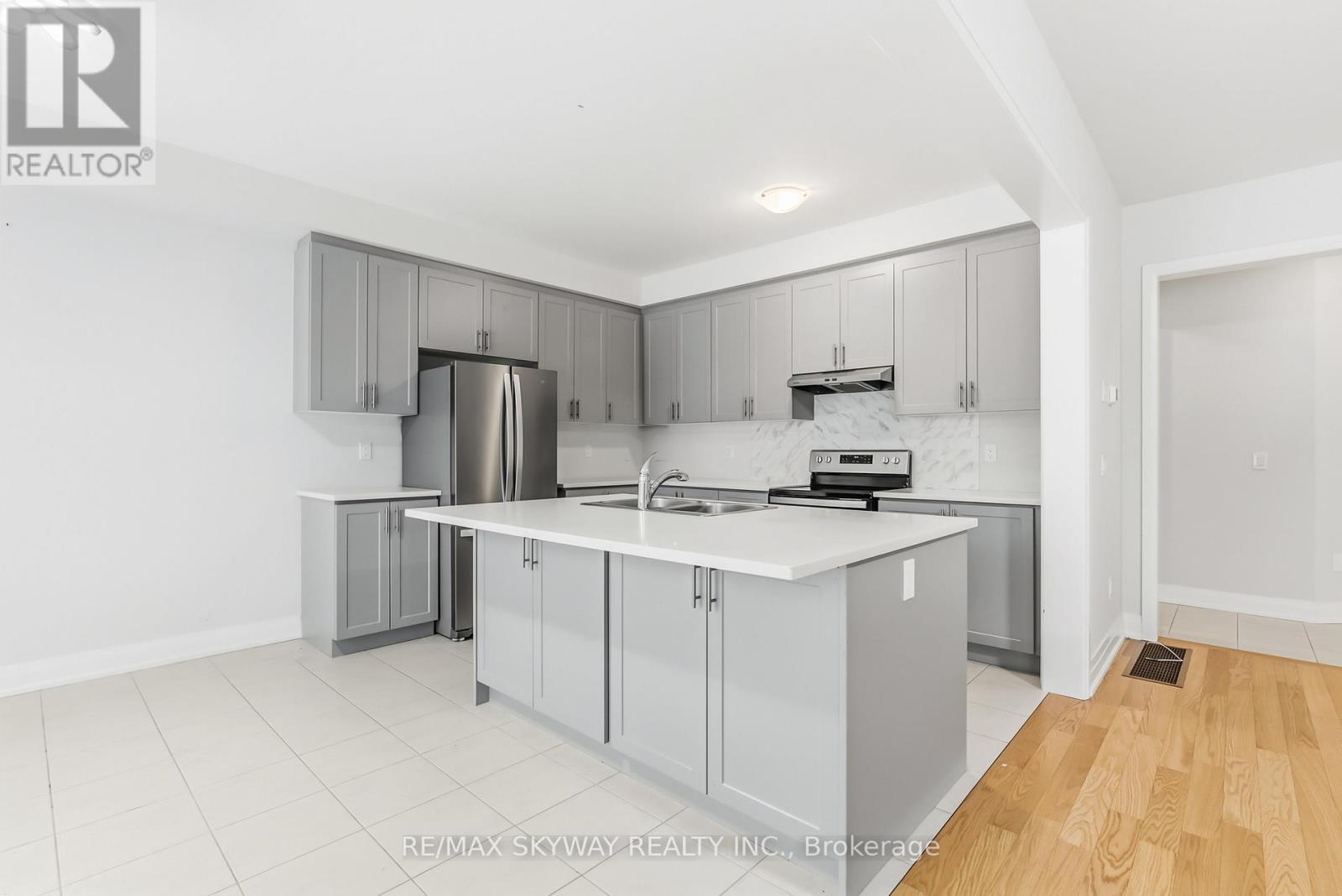 848 Knights Lane, Woodstock, Ontario  N4T 0P7 - Photo 12 - X12677464