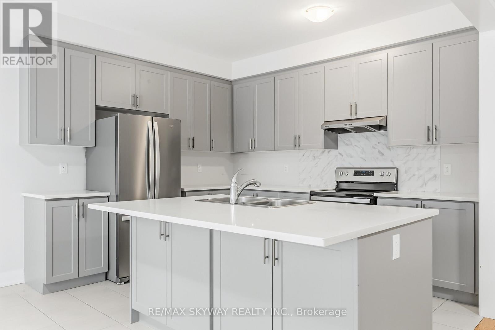 848 Knights Lane, Woodstock, Ontario  N4T 0P7 - Photo 13 - X12677464