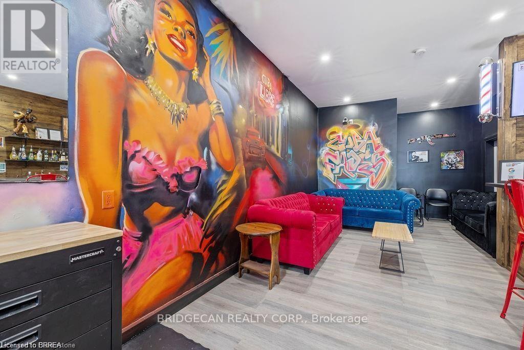 70 Colborne Street, Brantford, Ontario N3T 2G5 - Photo 8 - X12677540