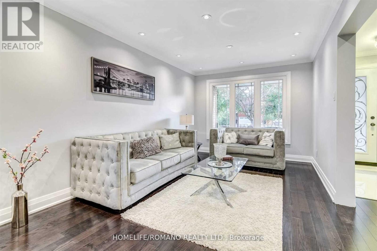 4493 Longmoor Road, Mississauga, Ontario  L5M 4H6 - Photo 4 - W12677320