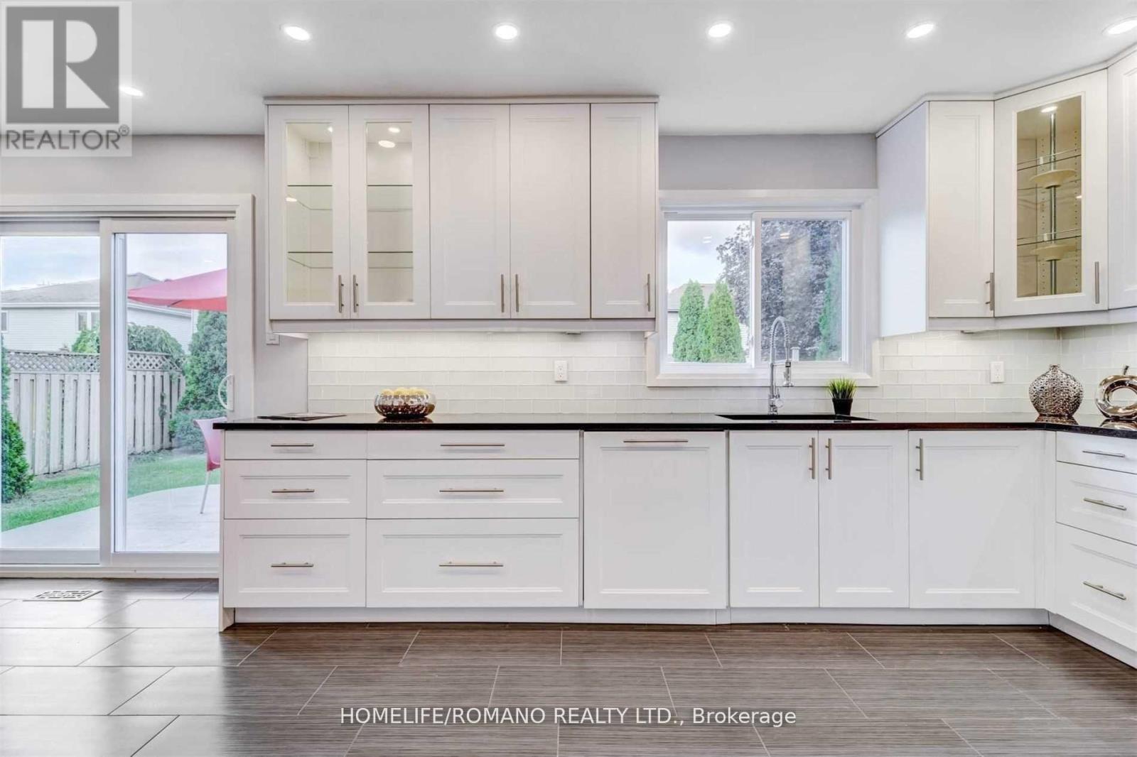 4493 Longmoor Road, Mississauga, Ontario  L5M 4H6 - Photo 7 - W12677320