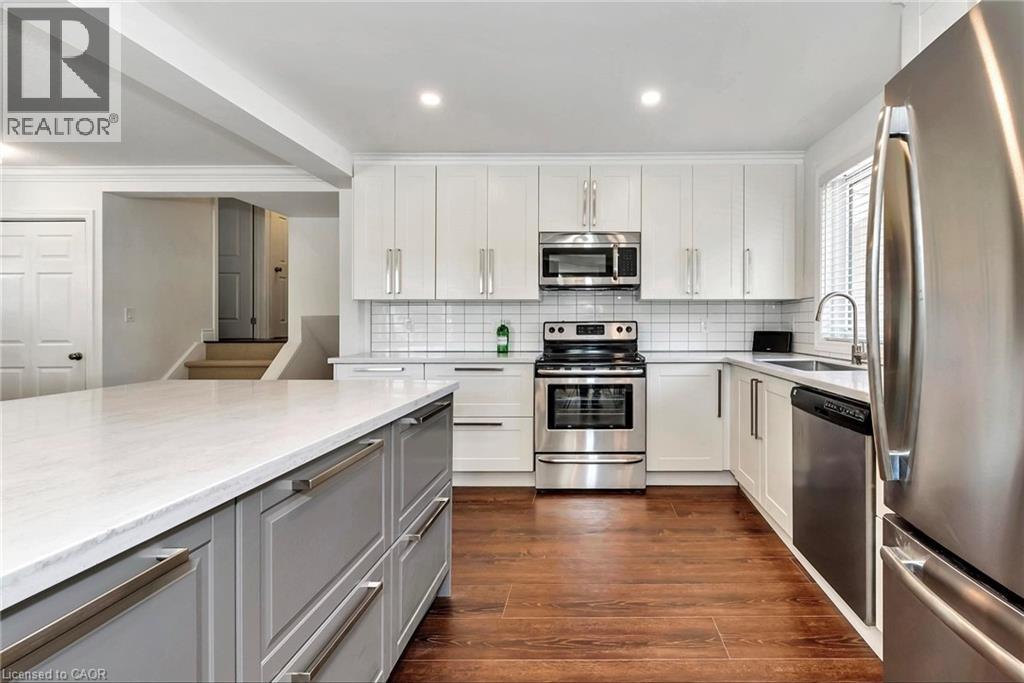 24 Darlington Drive, Hamilton, Ontario  L9C 2L7 - Photo 6 - 40796339