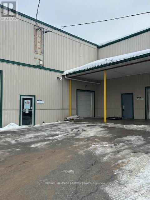 #8 - 910 High Street, Peterborough, Ontario  K9J 5R2 - Photo 1 - X12677652