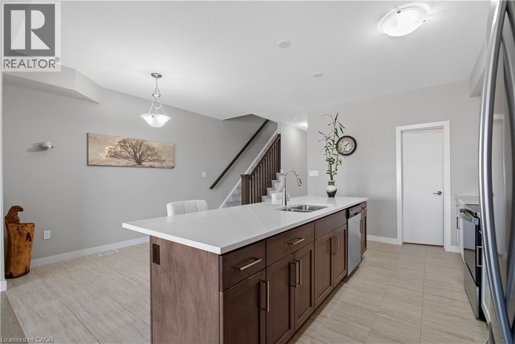 939 Robert Ferrie Drive, Kitchener, Ontario  N2R 1P2 - Photo 16 - 40796809