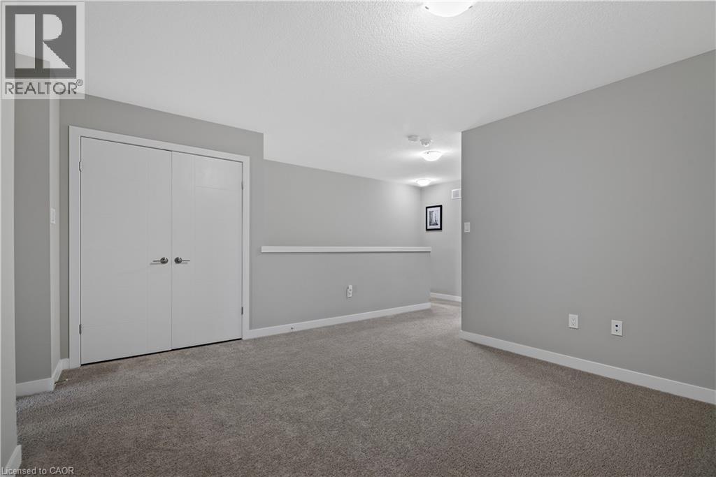 939 Robert Ferrie Drive, Kitchener, Ontario  N2R 1P2 - Photo 26 - 40796809