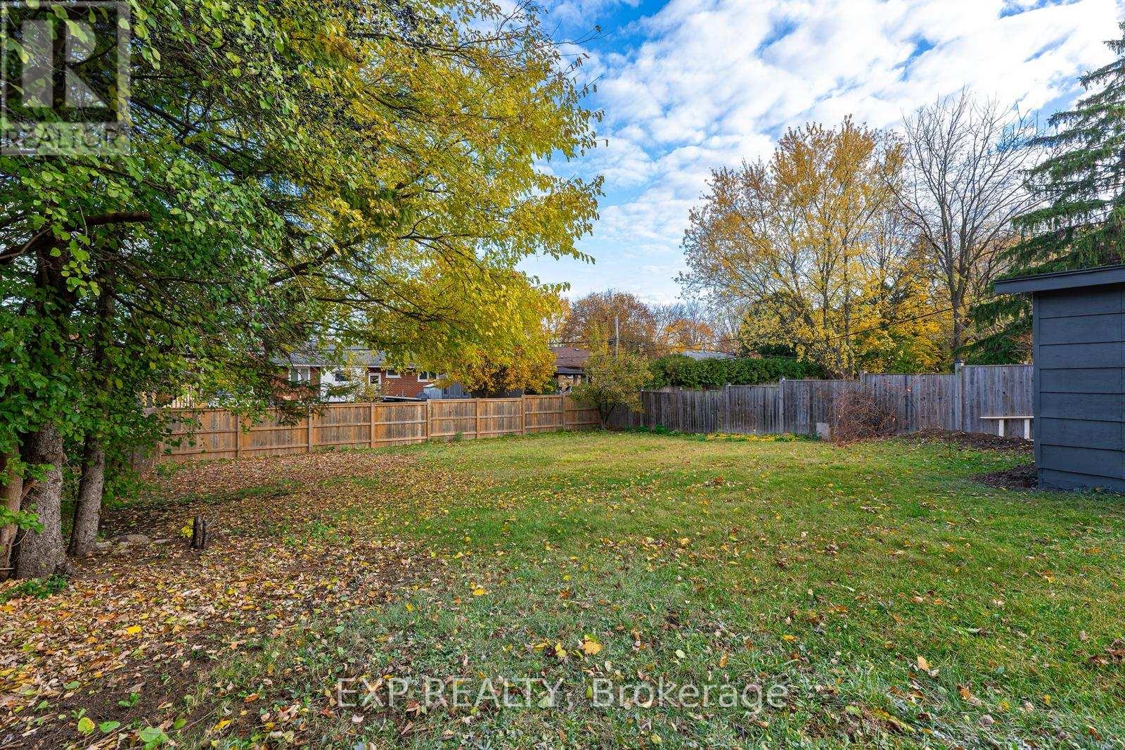 239 Commissioners Road W, London South, Ontario  N6J 1Y2 - Photo 26 - X12677736