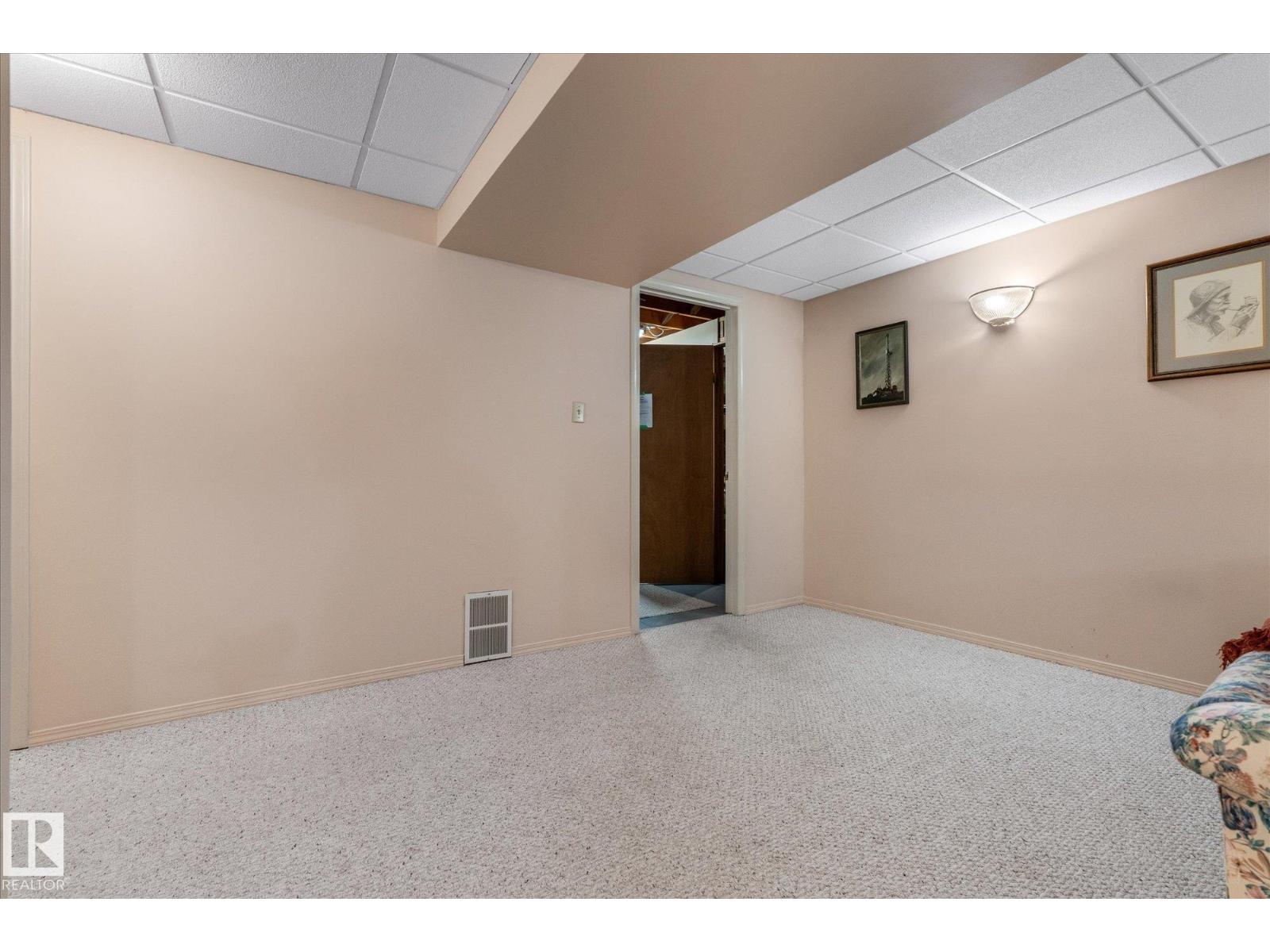 1548 54 St Nw, Edmonton, Alberta  T6L 6H4 - Photo 33 - E4469421