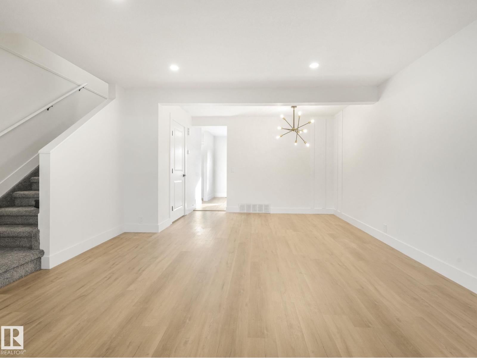 #10 13833 30 St Nw, Edmonton, Alberta  T5Y 2B2 - Photo 5 - E4469423