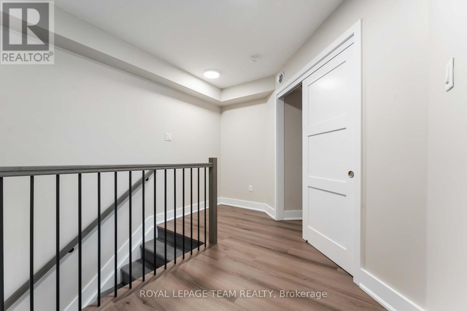 6 - 342 Fifth Avenue, Ottawa, Ontario  K1S 2N7 - Photo 2 - X12677606