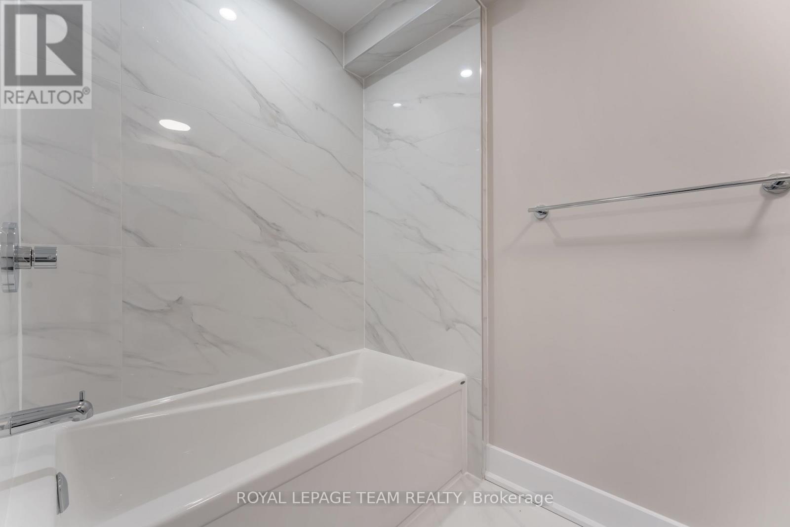 6 - 342 Fifth Avenue, Ottawa, Ontario  K1S 2N7 - Photo 20 - X12677606