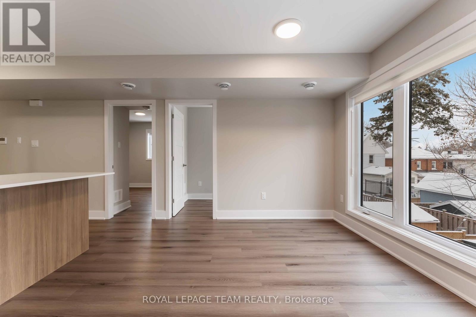 6 - 342 Fifth Avenue, Ottawa, Ontario  K1S 2N7 - Photo 5 - X12677606