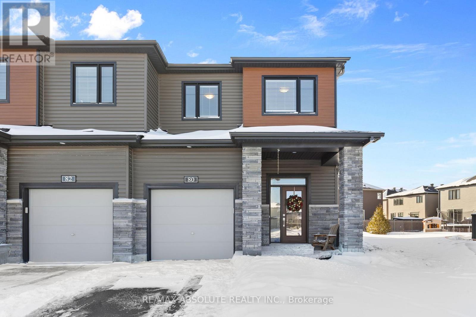 80 Natare Place, Ottawa, Ontario  K2T 0P2 - Photo 2 - X12677644