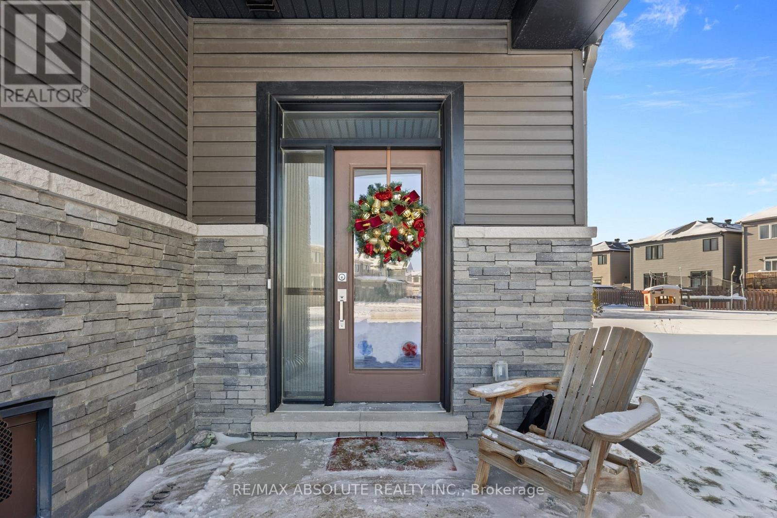 80 Natare Place, Ottawa, Ontario  K2T 0P2 - Photo 4 - X12677644