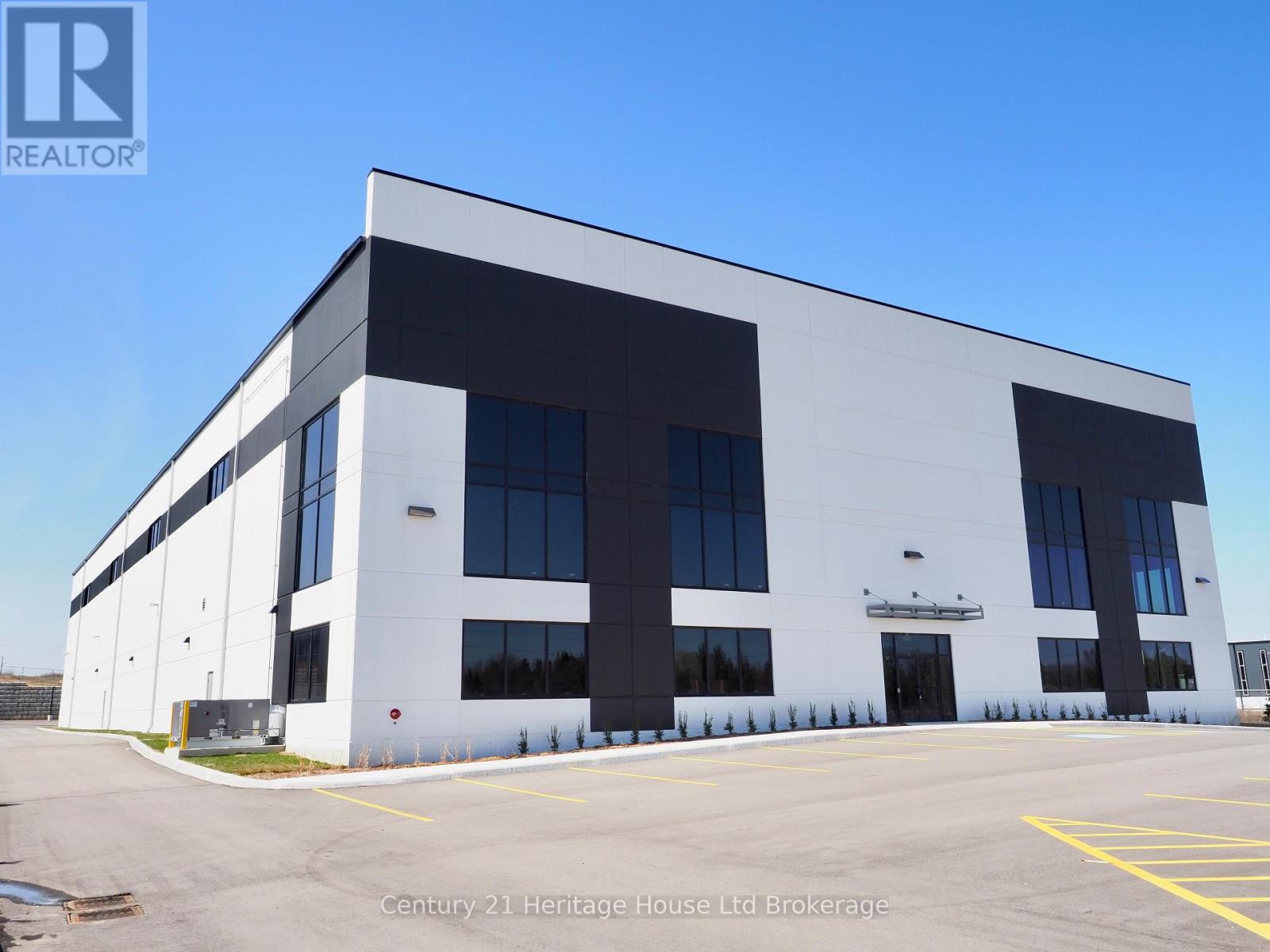 B 3-4 - 417 Griffin Way, Woodstock, Ontario  N4T 0N2 - Photo 1 - X12677704