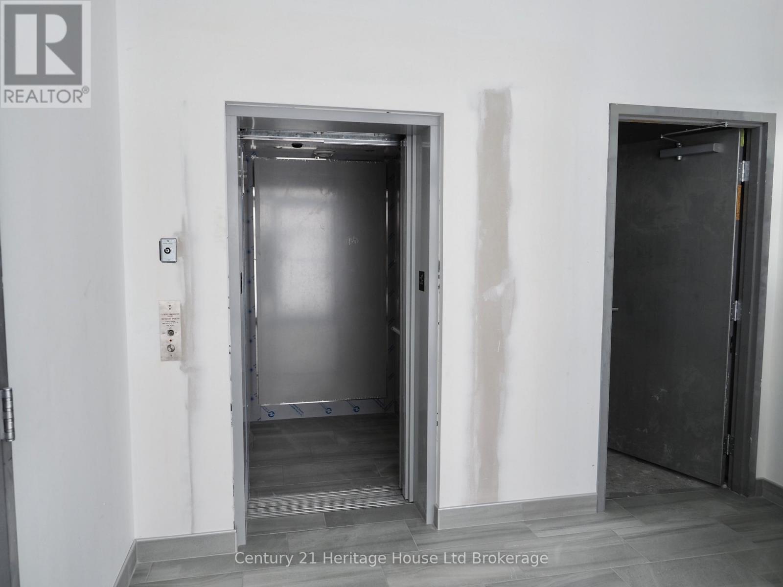 B 3-4 - 417 Griffin Way, Woodstock, Ontario  N4T 0N2 - Photo 4 - X12677704