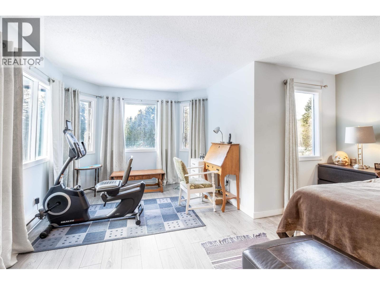 4315 Rainbow Drive, Canim Lake, British Columbia  V0K 1J0 - Photo 26 - R3077528